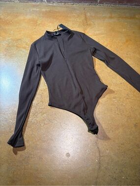 Fashion Nova Chocolate Brown Long Sleeve Zip-Front Bodysuit